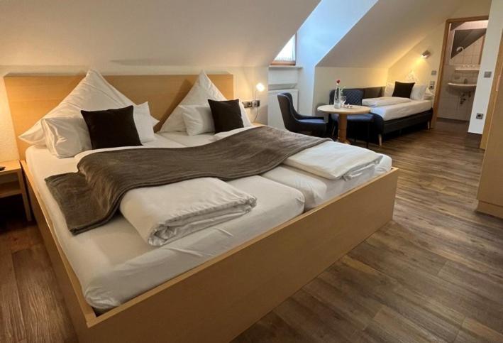 Hotel Gasthof Am Schloss Pilsach Zewnętrze zdjęcie